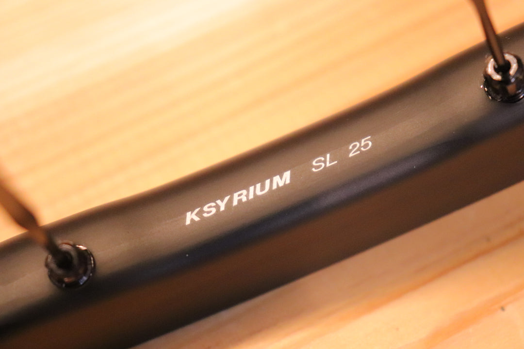 マヴィック MAVIC キシリウム KSYRIUM SL 25 DISC アルミ チューブレスレディ ホイールセット シマノ 11S/12S 【芦屋店】