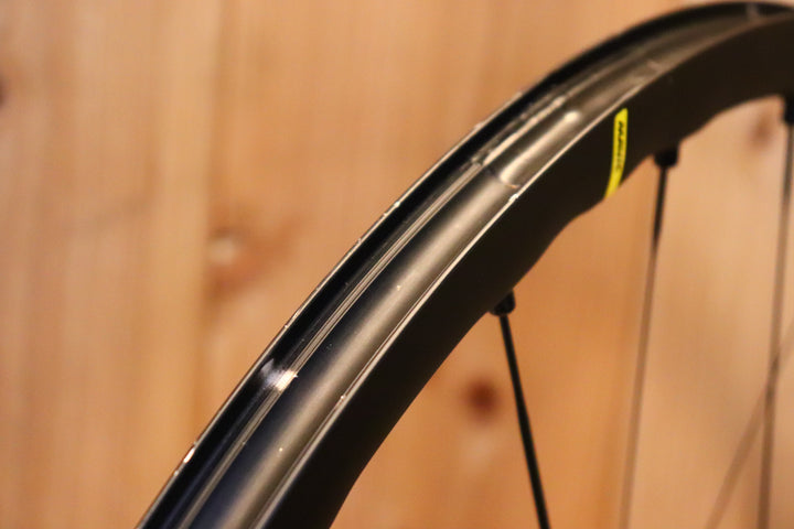 マヴィック MAVIC キシリウム KSYRIUM SL 25 DISC アルミ チューブレスレディ ホイールセット シマノ 11S/12S 【芦屋店】