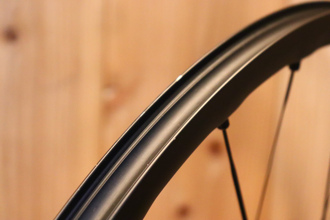 マヴィック MAVIC キシリウム KSYRIUM SL 25 DISC アルミ チューブレスレディ ホイールセット シマノ 11S/12S 【芦屋店】