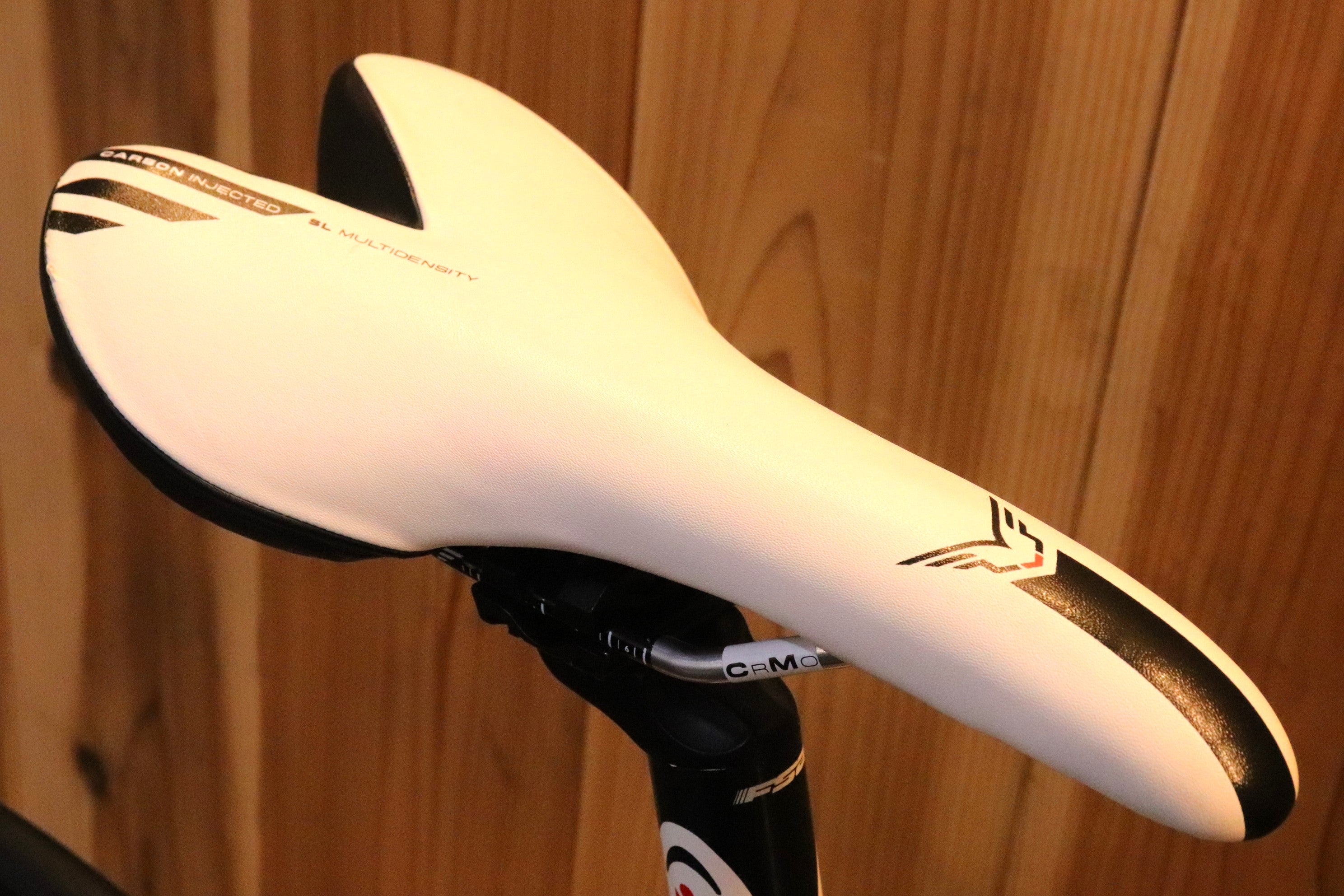 COLNAGOコルナゴ　ACE 2011年モデル　京都で引き渡し限定 コルナゴ COLNAGO エース ACE 2011年モデル 450S シマノ 105 5700 MIX