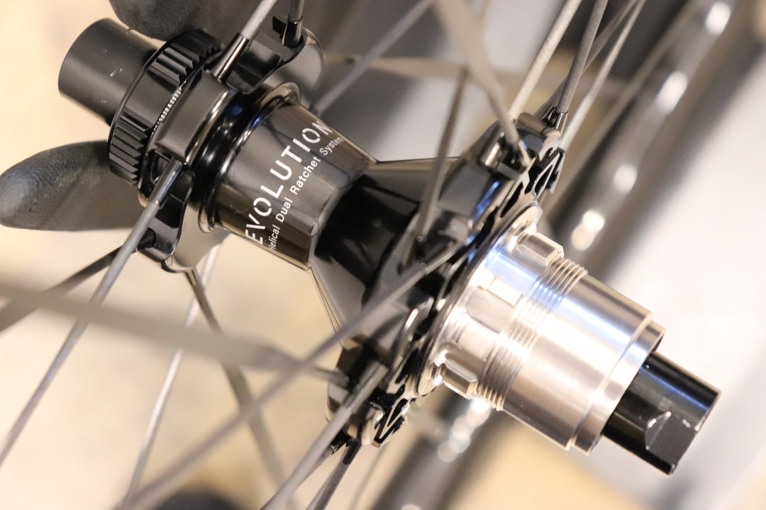 エリートホイールズ ELITEWHEELS ドライブ DRIVE HELIX 46D CS カーボン チューブレスレディ ホイールセット XDRフリー 【さいたま浦和店】