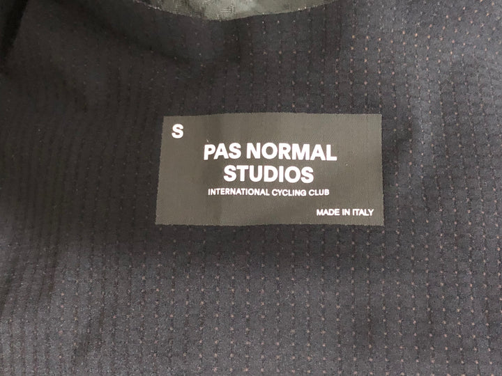 KK143 パスノーマルスタジオ PAS NORMAL STUDIOS Essential ビブショーツ 緑 Sサイズ