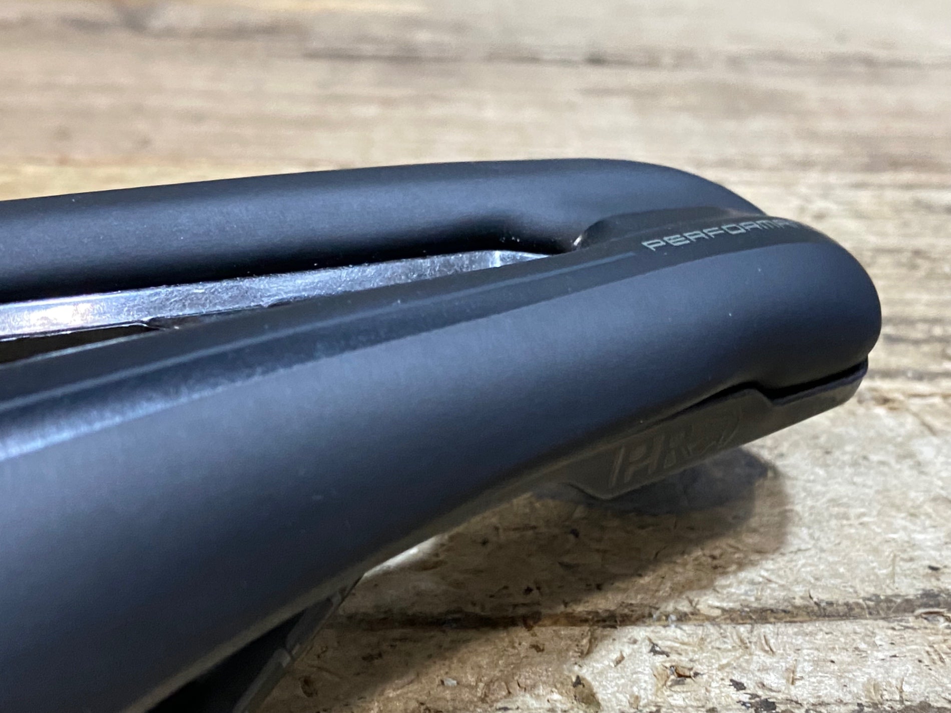 KC319 シマノ SHIMANO PRO STEALTH CURVED PERFORMANCE サドル 黒 inox