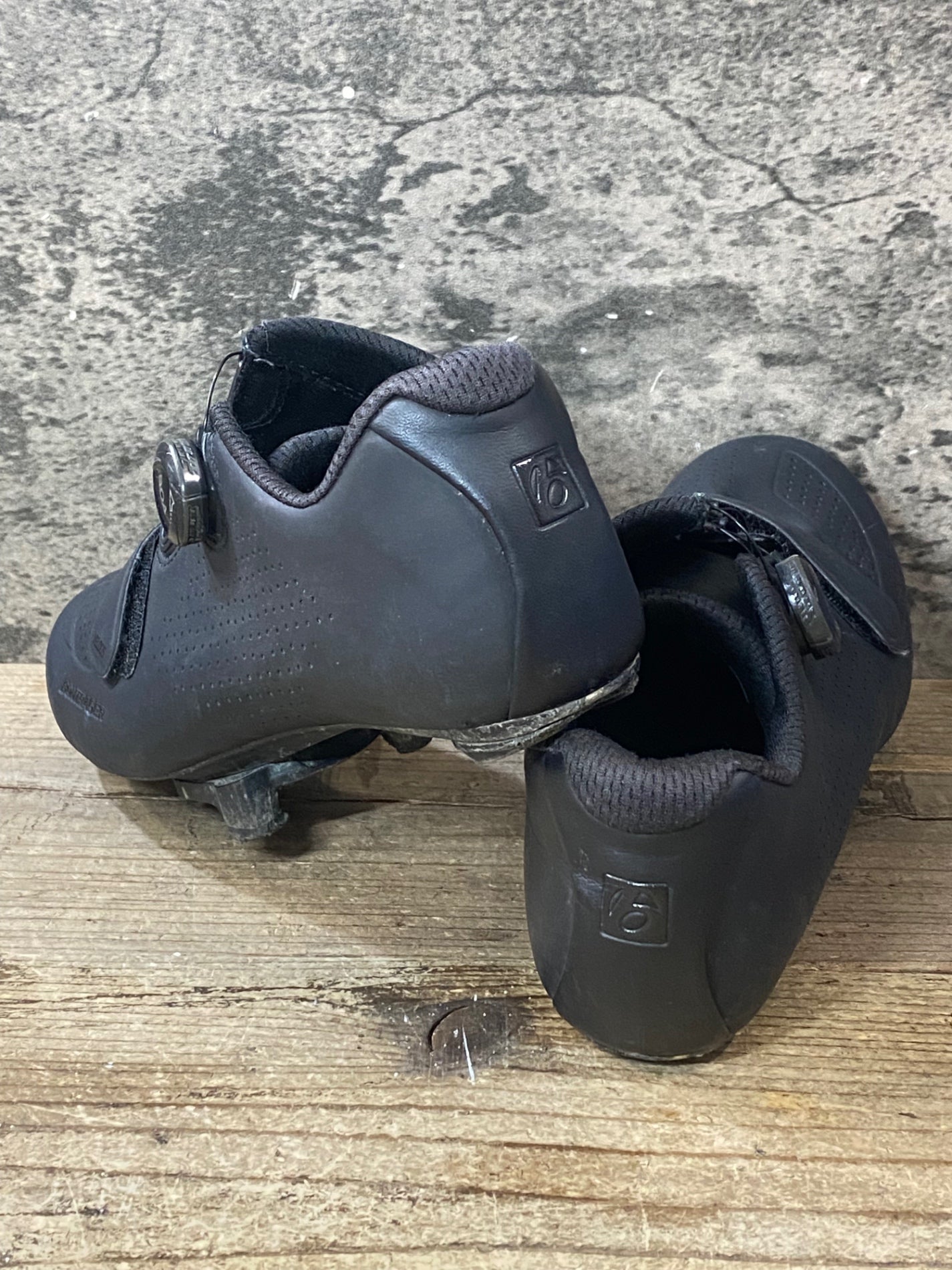 やまみつ　TREK VELOCIS EU41 BONTRAGER やまみつ様専用 TREK VELOCIS EU41 BONTRAGER 【公式通販】