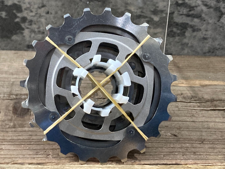 KI069 未使用箱入り カンパニョーロ Campagnolo レコード RECORD スプロケット 9枚チタン 11-23T 10S