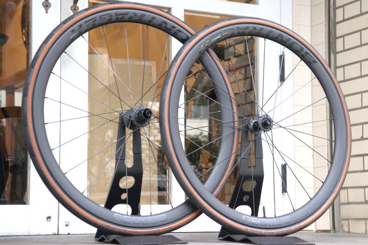 ボントレガー BONTRAGER アイオロス エリート AEOLUS ELITE 35 TLR DISC カーボン チューブレスレディ ホイールセット シマノ11S/12S 19C 【横浜店】