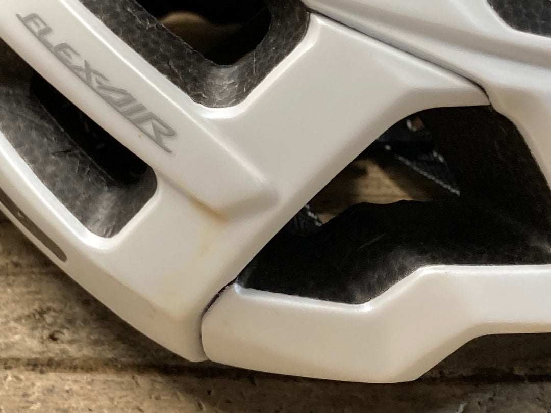KG311 カブト Kabuto FLEX-AIR ヘルメット 白 S/M R06/05製造 シミあり