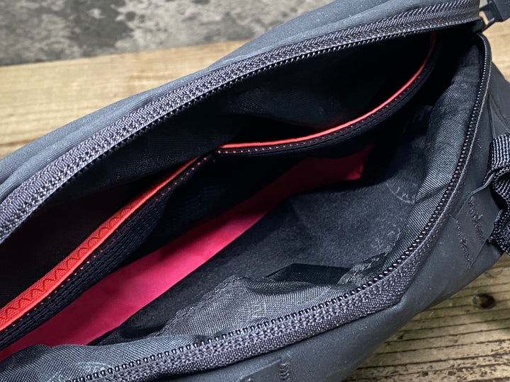 JP169 ラファ Rapha BAR BAG ハンドルバーバッグ 黒