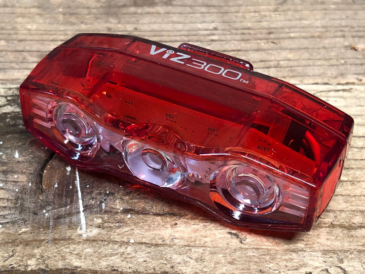 JK504 キャットアイ CATEYE ViZ300 LED テールライト 点灯確認済