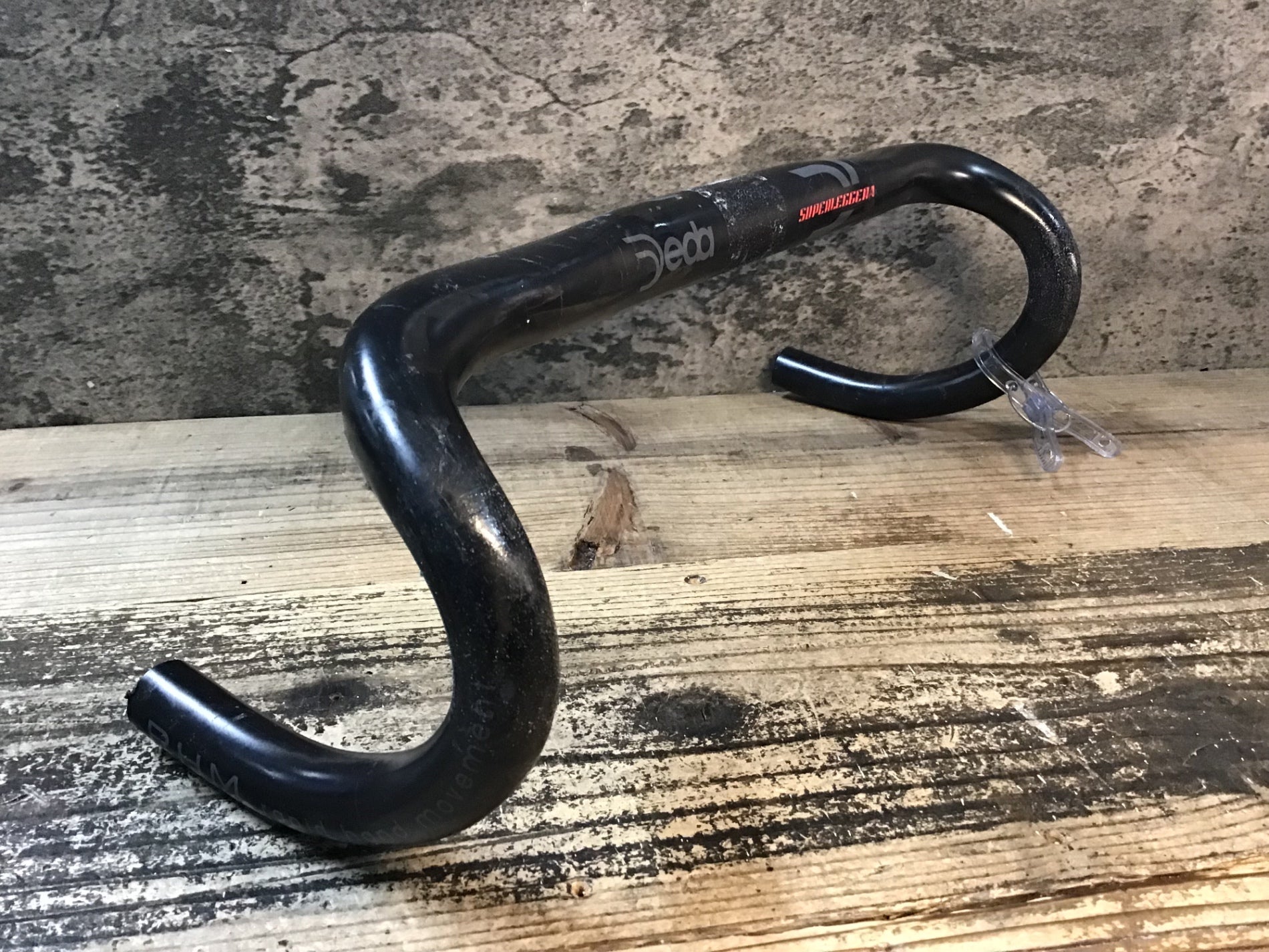 デダ スーパーレジェーラ RS ハンドルバー 440mm（外－外） Deda