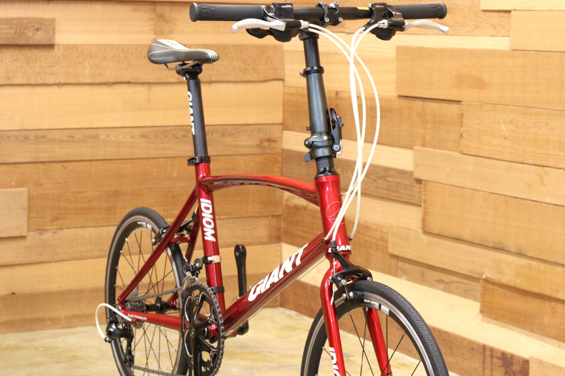 ジャイアント GIANT イディオム IDIOM 1 2013 Mサイズ シマノ ソラ