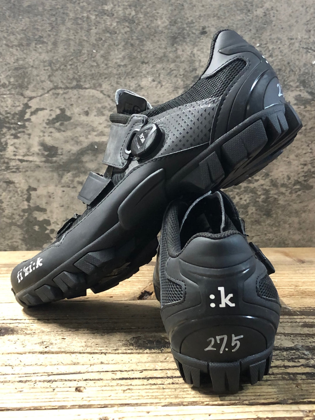 KG374 フィジーク FIZIK M6 MTB shoes ビンディングシューズ 黒 SPD EU43 ペン字あり