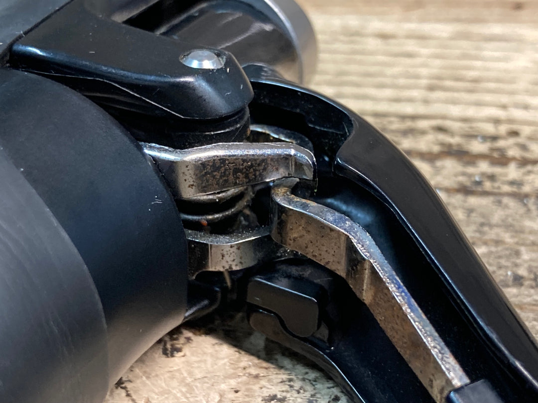 JO118 シマノ SHIMANO 105 ST-5800 STIレバー 2x11S ※左固定部にクラックの為ジャンク