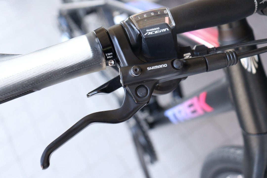 トレック TREK FX3 DISC Women's 2020モデル シマノ アセラ MIX 9S アルミ クロスバイク 【横浜店】