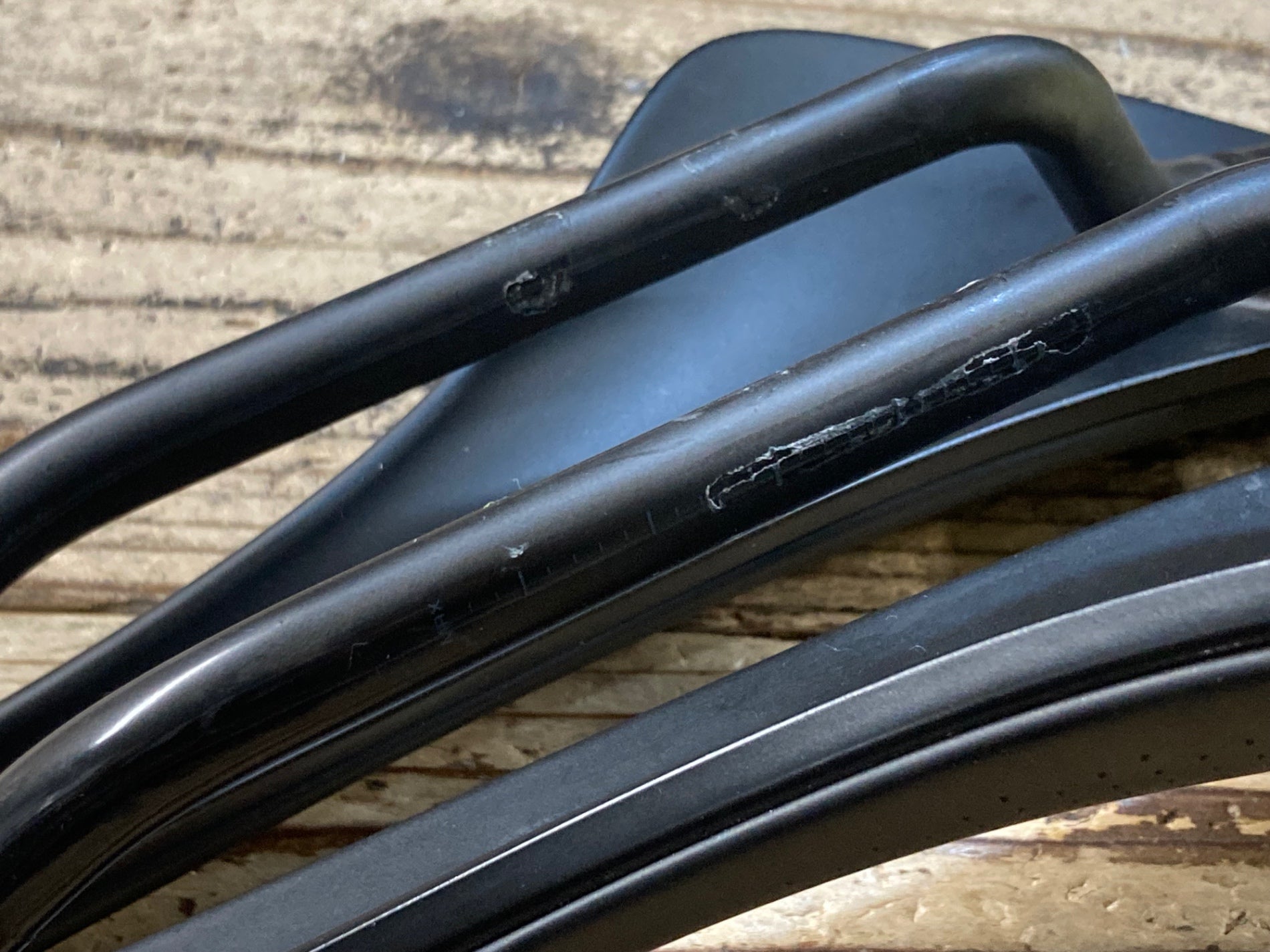KA288 ボントレガー BONTRAGER AEOLUS PRO サドル 黒 145mm カーボン