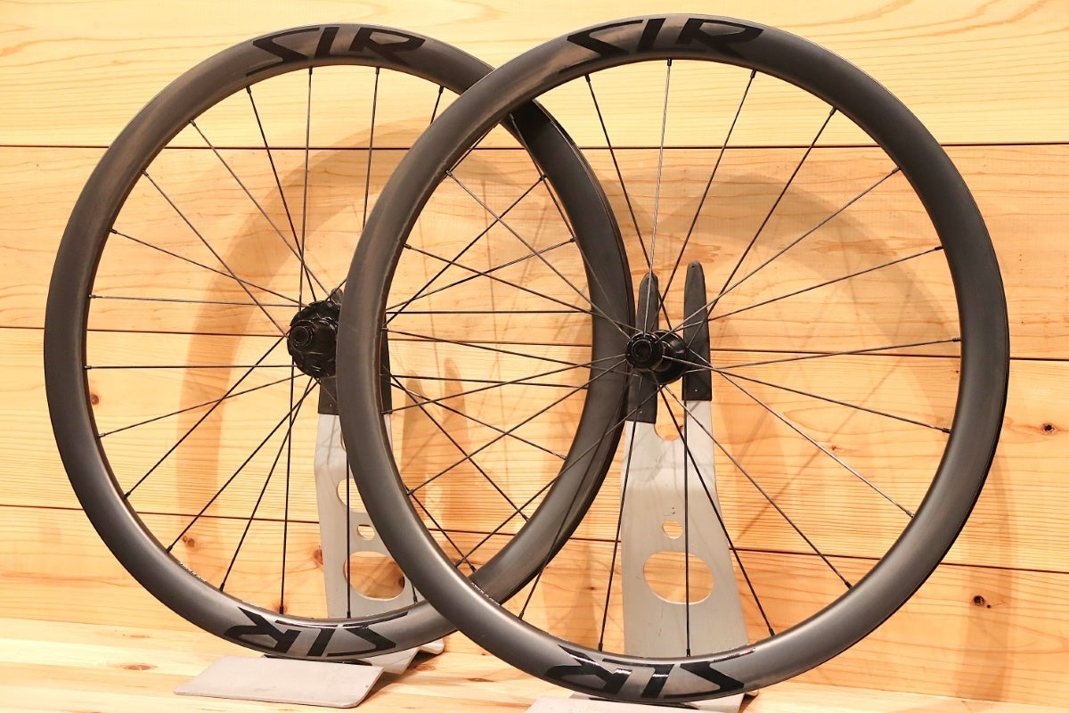 ジャイアント GIANT SLR 1 40 DB HOOKLESS WHELLSYSTEM カーボン