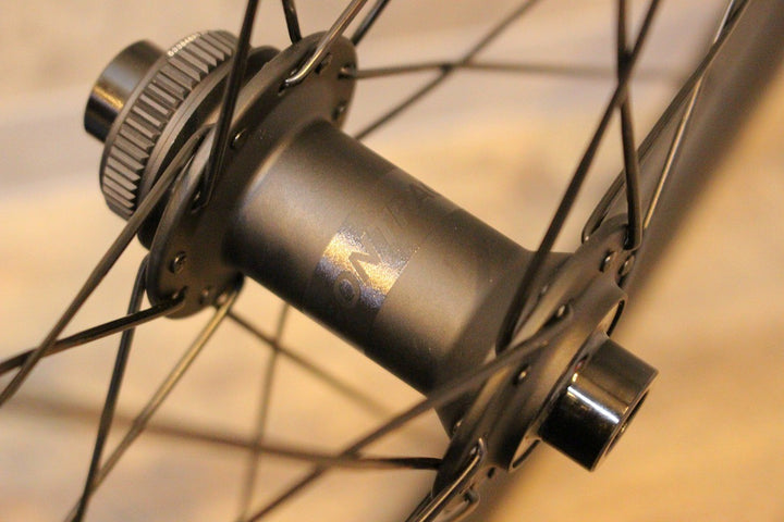 ボントレガー BONTRAGER アイオロス AEOLUS ELITE 50 DISC カーボン クリンチャー チューブレスレディ ホイールセット シマノ 11/12S 【名古屋店】