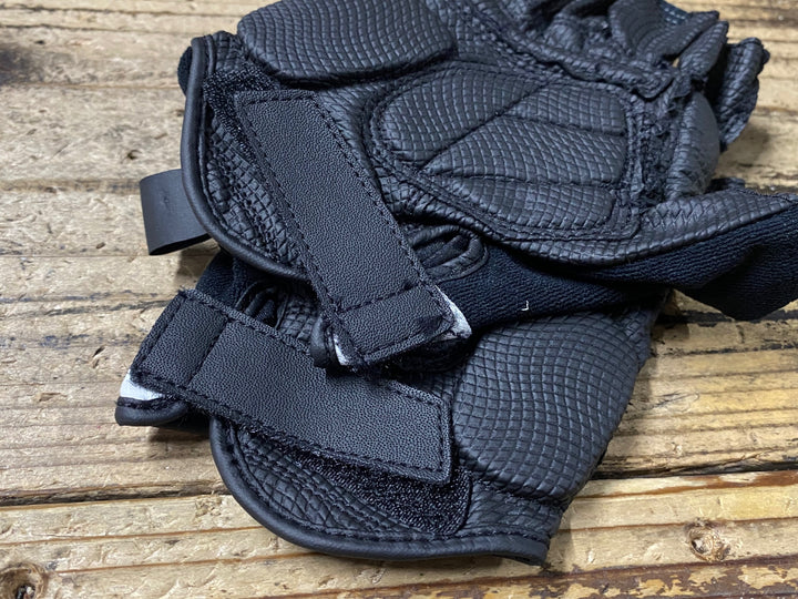 KJ436 エルゴグリップ ErgoGrip 指切りグローブ 黒 白 S