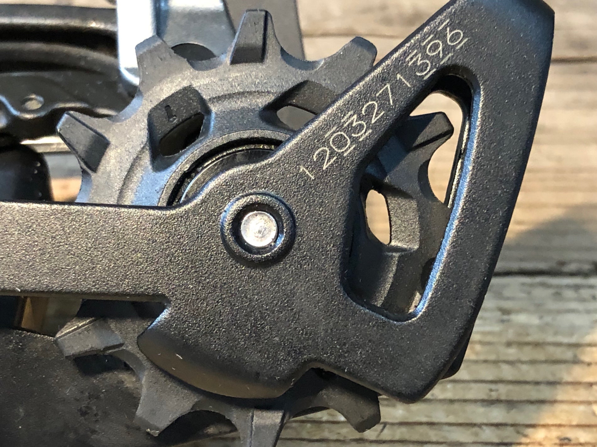 JW199 スラム SRAM ライバル RIVAL RD-RIV-E-D1 eTap AXS リア