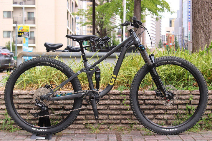 ジーティー GT ストンパー STOMPER FS 2023 デオーレ 10S アルミ フルサス ジュニア マウンテンバイク MTB 26インチ 【名古屋店】