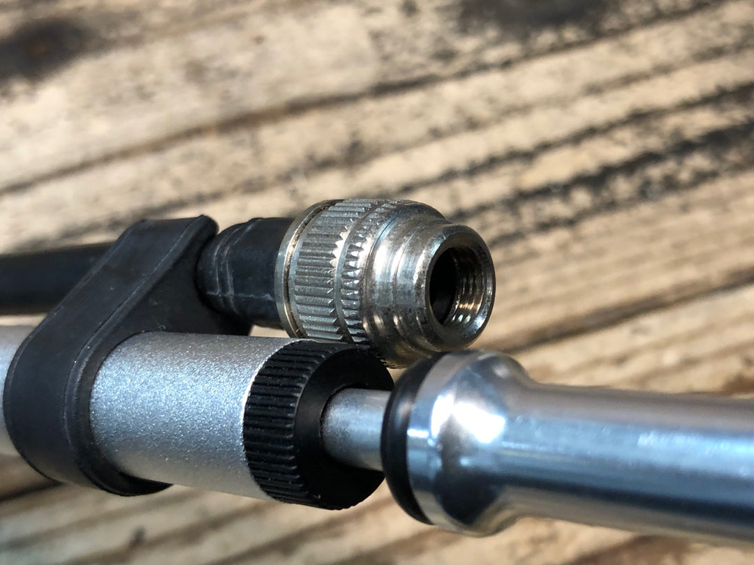 JI576 フォックス FOX サスペンション ポンプ 300psi