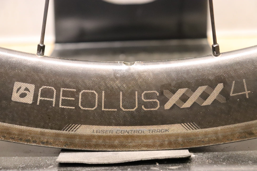 訳アリ ボントレガー BONTRAGER アイオロス AEOLUS XXX 4 カーボン チューブレスレディ ホイールセット シマノ12/11S 21C 【さいたま浦和店】