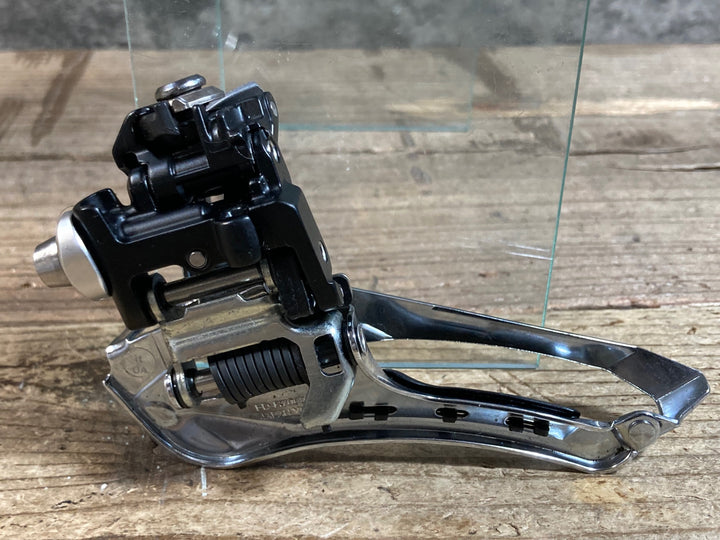 KB565 シマノ SHIMANO 105 FD-R7000 フロントディレイラー シルバー 直付 キャップ欠品