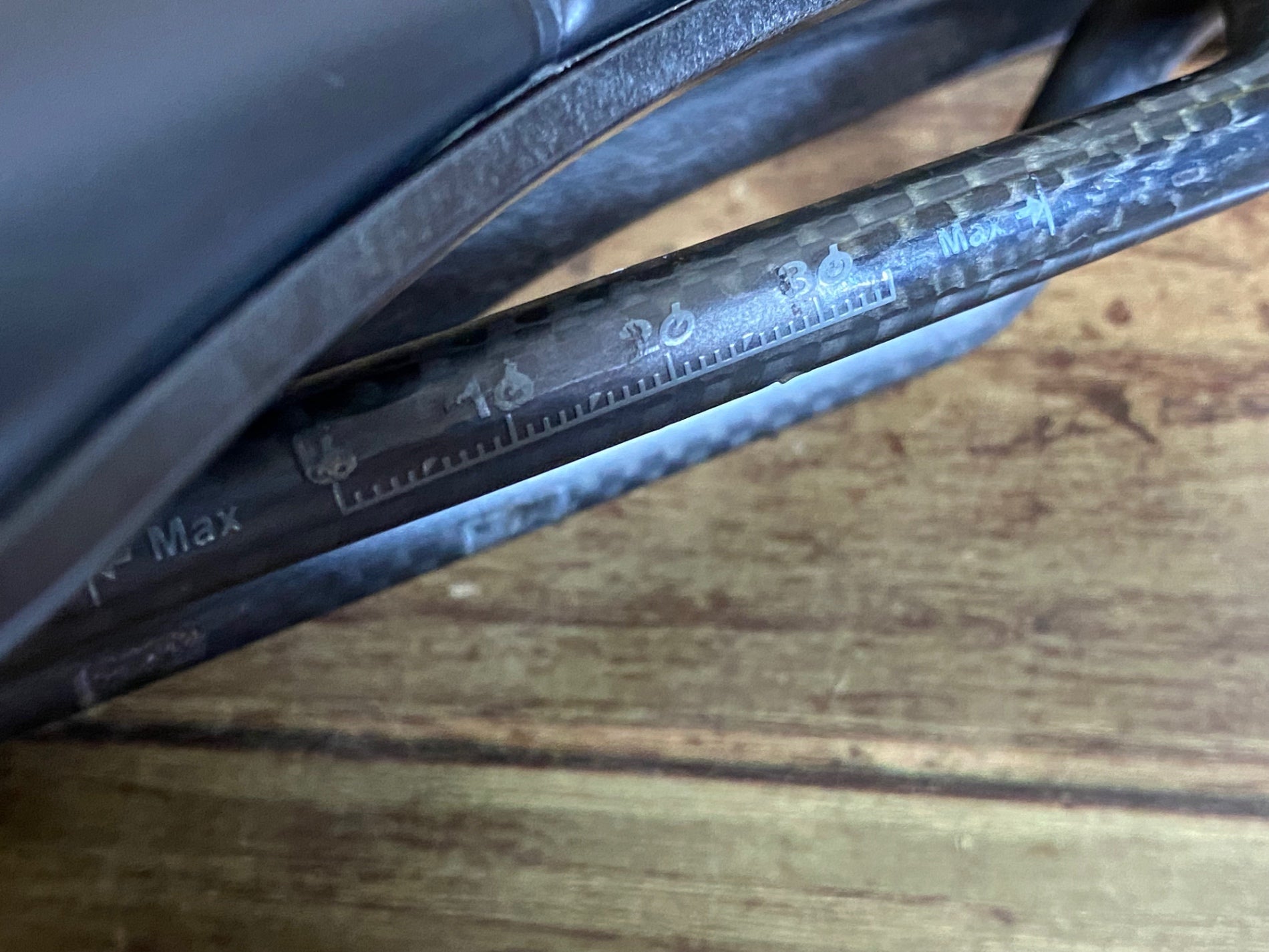 JQ918 プロロゴ Prologo スクラッチ SCRATCH M5 PAS NACK サドル