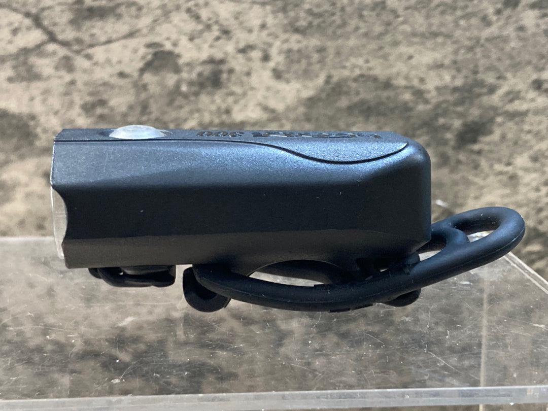 JT164 レザイン LEZYNE KTV PRO 300 フロントライト 黒 点灯確認済