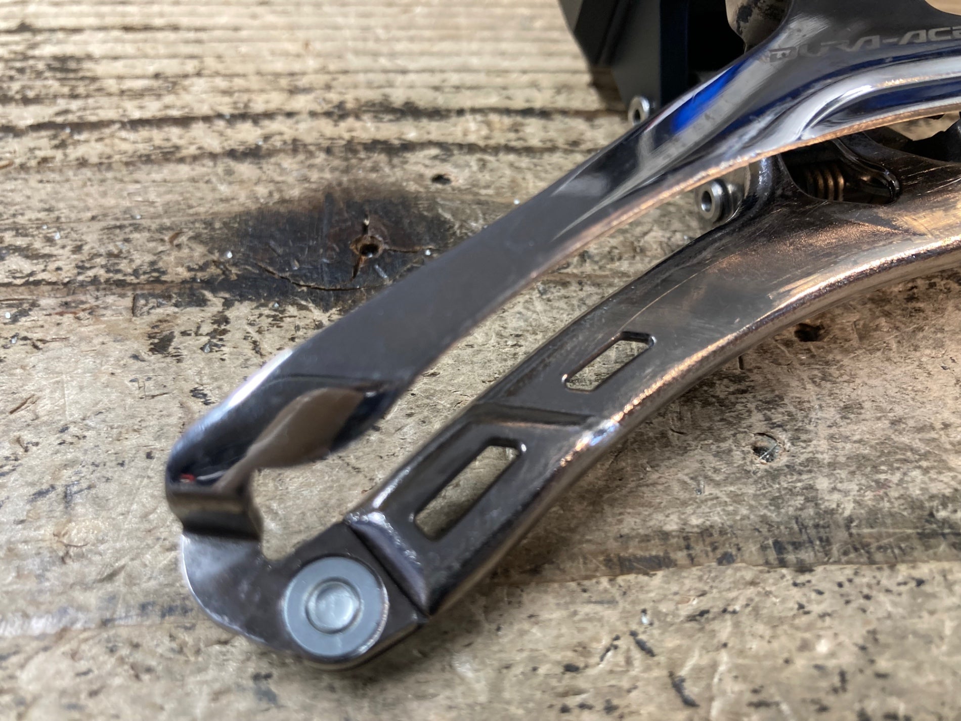 Shimano シマノ　9070di2 デュラエース　フロントディレイラー 楽天市場】◇◇【中古】シマノ SHIMANO デュラエース DURA-ACE