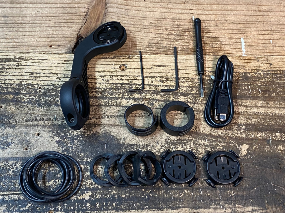 JB717 ガーミン GARMIN エッジ EDGE 830 サイクルコンピューター 動作確認済 ※充電ポートカバー欠損