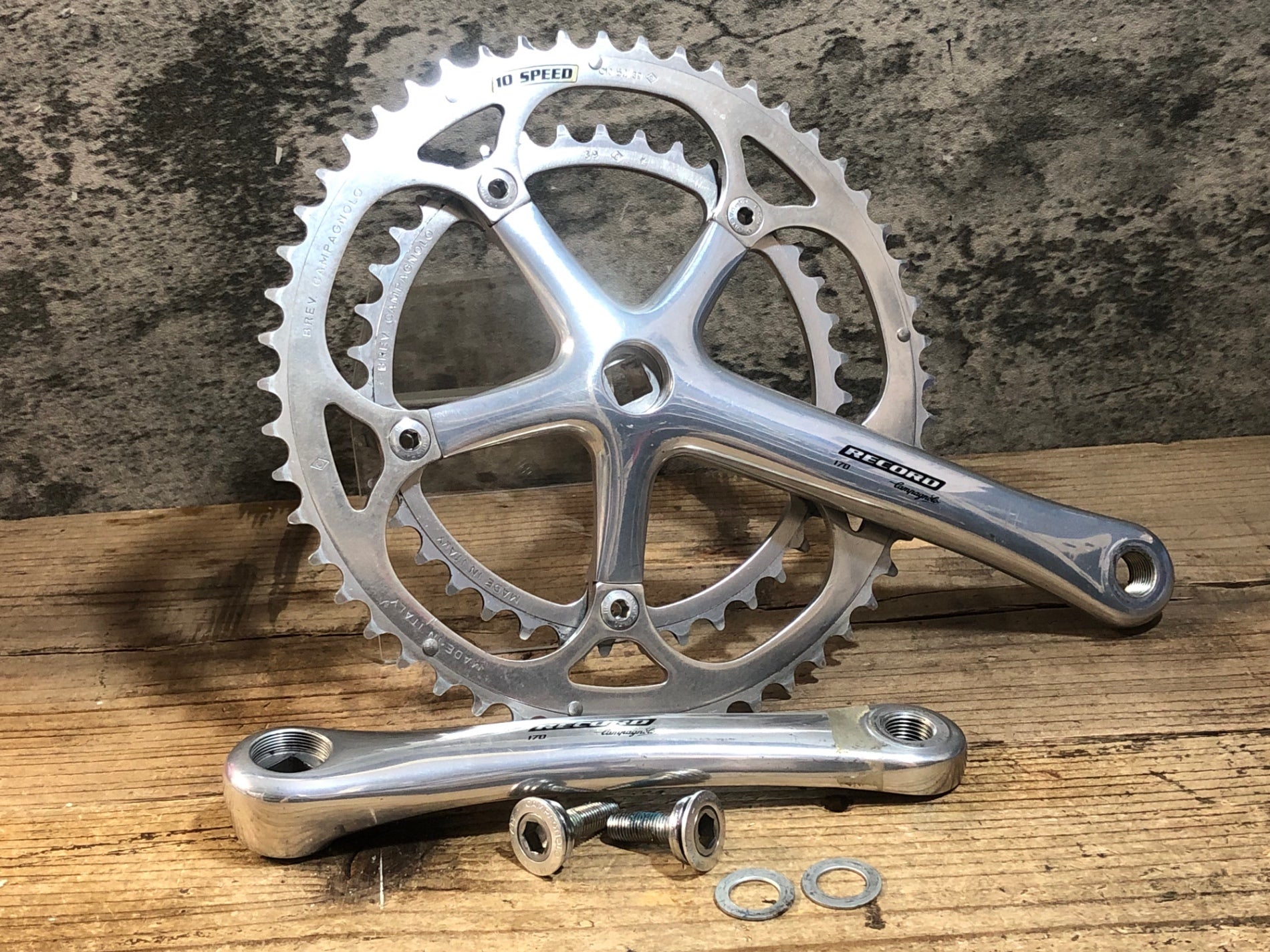【美品】カンパニョーロ レコード クランク52/39（10速）※匿名配送 Campagnolo レコード クランク52/39（10速）※匿名配送 CAMPAGNOLO