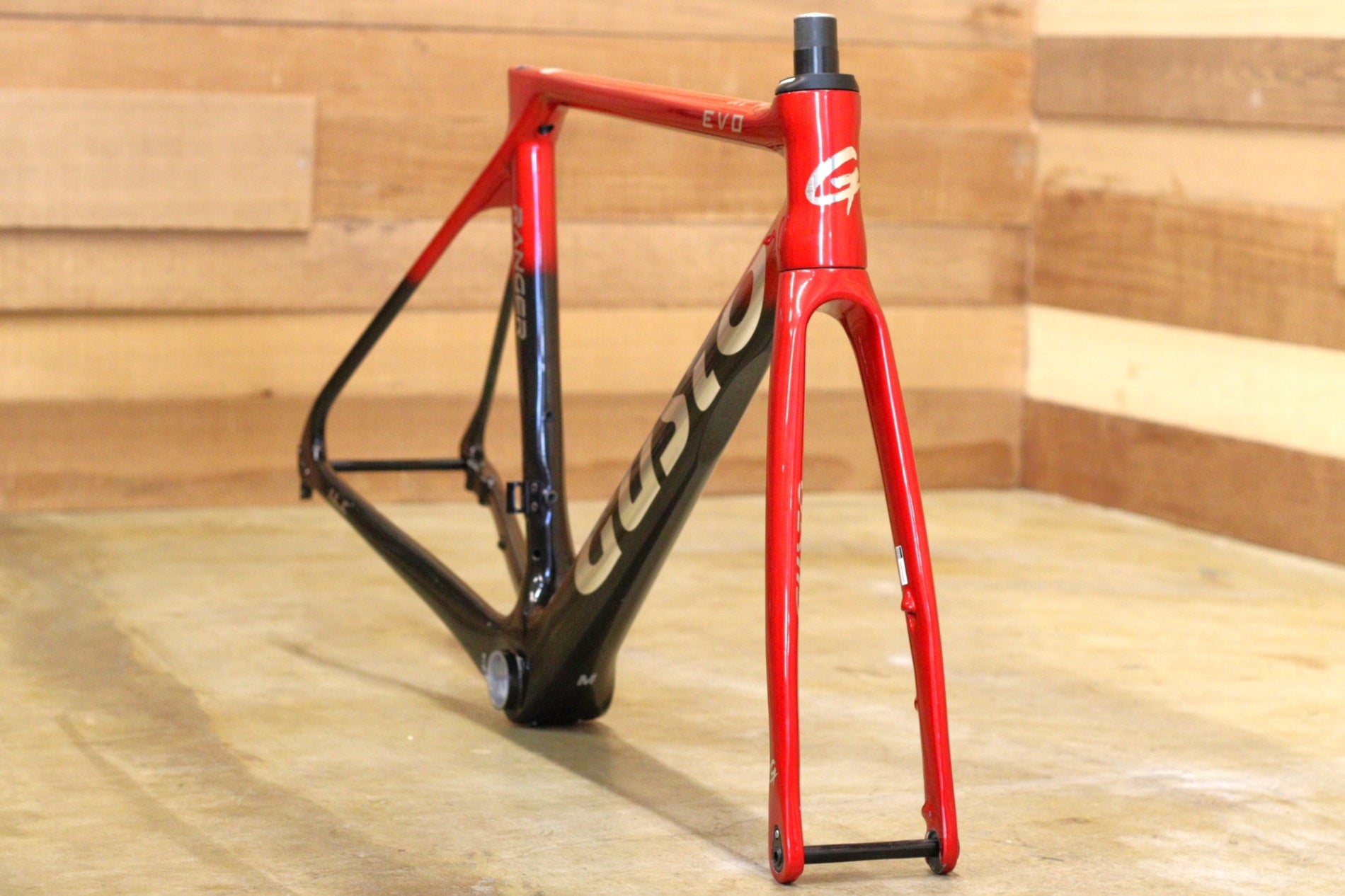 グスト GUSTO レンジャーエボ RANGER EVO DISC 2023 Mサイズ カーボン