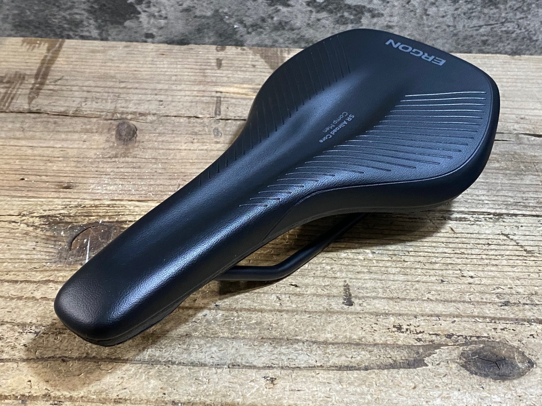 KC294 エルゴン ERGON SR Allroad Core Comp Men サドル クロモリ