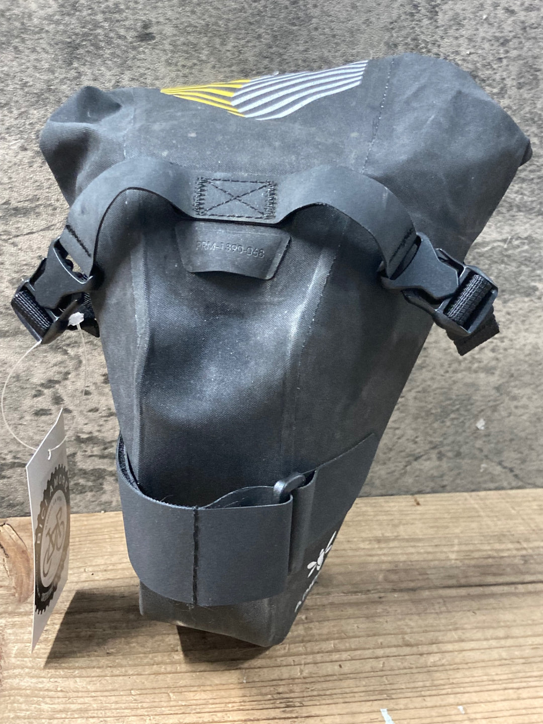KS218 アピデュラ APIDURA RACING SADDLE PACK サドルバッグ 黒 3L