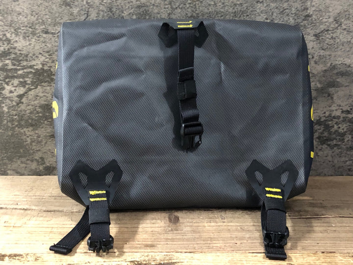 KM879 アピデュラ APIDURA EXPEDITION HANDLEBARBAG ハンドルバーバッグ
