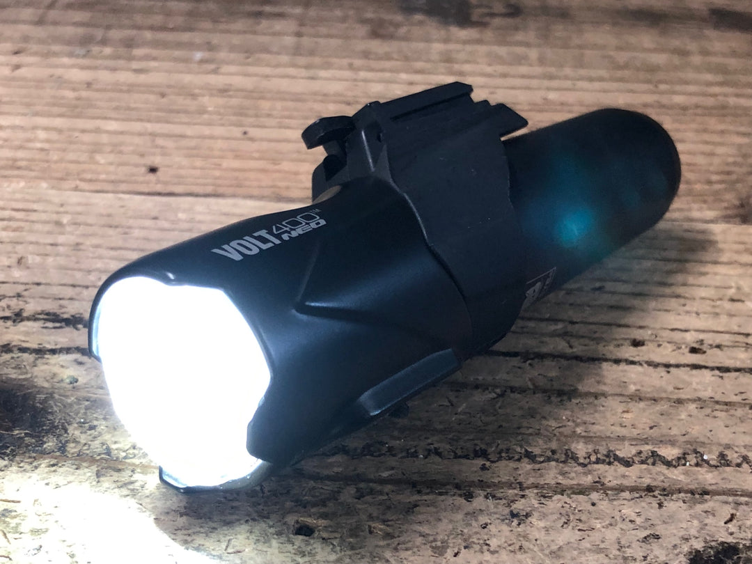 KA035 キャットアイ CATEYE VOLT 400 NEO フロントライト