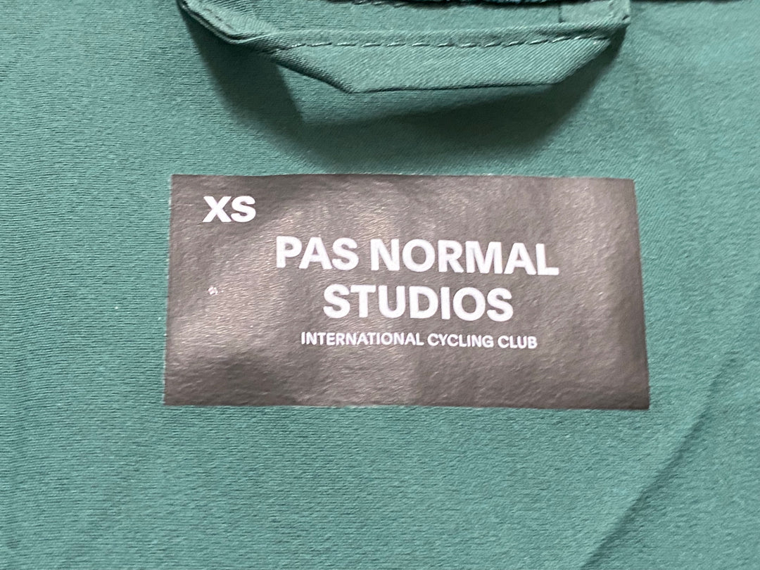 JN307 パスノーマルスタジオ PAS NORMAL STUDIOS 長袖 ウィンドブレーカー 緑 XS
