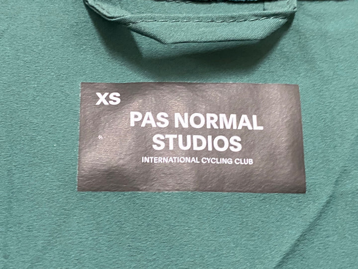 JN307 パスノーマルスタジオ PAS NORMAL STUDIOS 長袖 ウィンドブレーカー 緑 XS