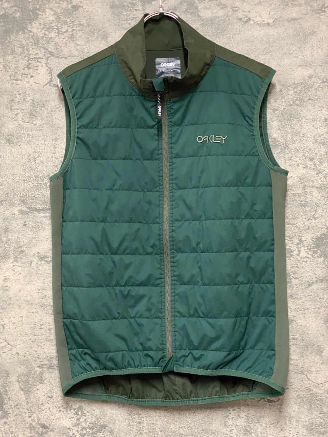 KC501 オークリー OAKLEY ジレ サイクルベスト Lサイズ 緑