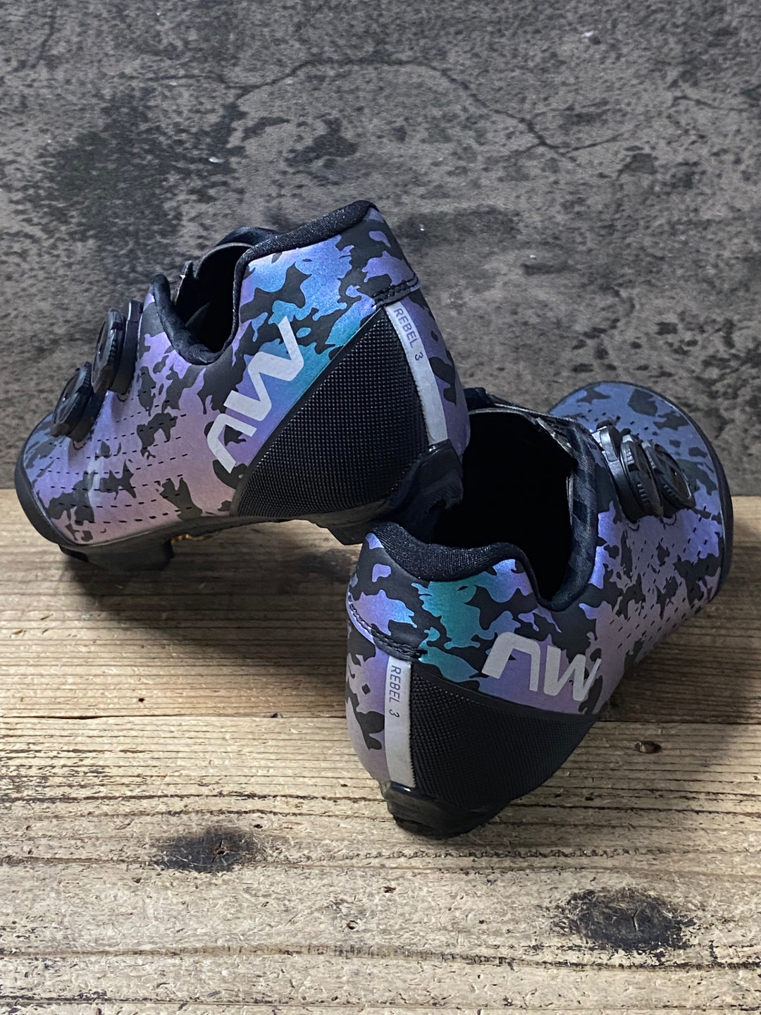 KF578 ノースウェーブ NORTHWAVE REBEL 3 ビンディングシューズ カメレオン EU41 2穴