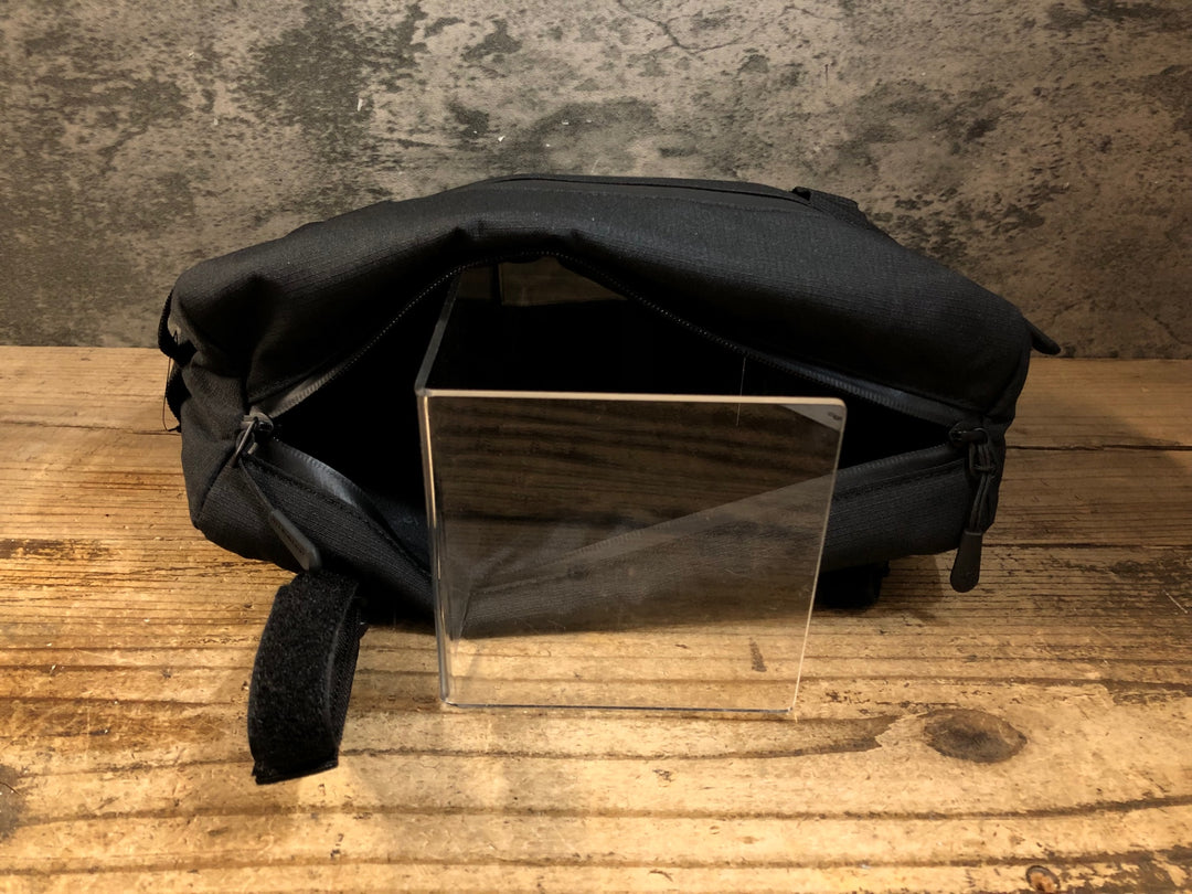 KE578 ジャックウルフスキン Jack Wolfskin ハンドルバーバッグ ポーチ ブラック
