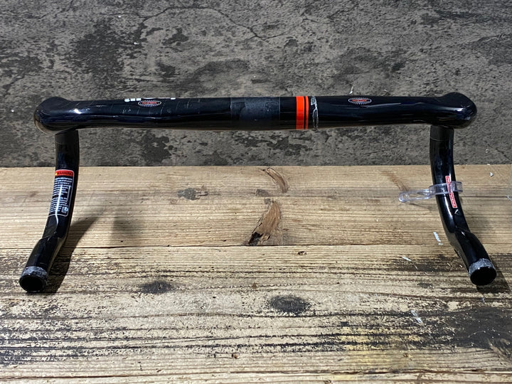 JQ041 チネリ Cinelli ネオモルフェ NEO MORPHE カーボン ドロップハンドル Φ31.8 エンドC-C400mm ※凹みのためジャンク
