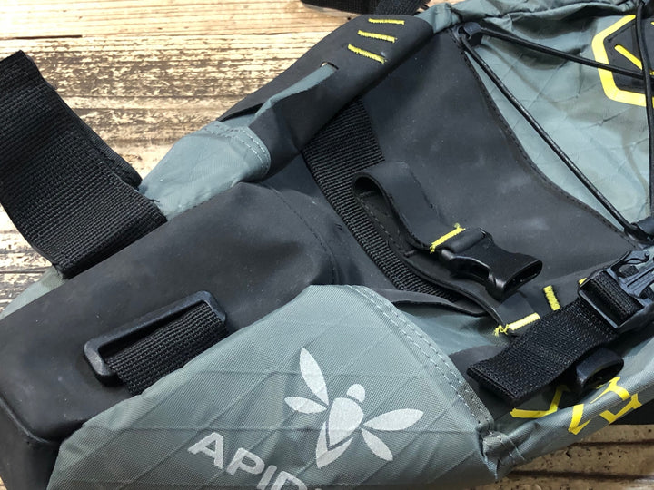 JZ654 アピデュラ APIDURA サドルパック SADDLE PACK サドルバッグ 11L