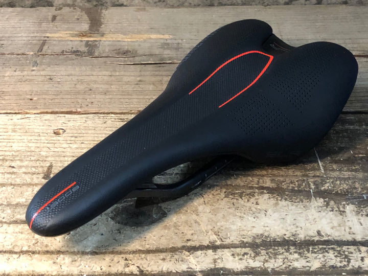 JU712 セライタリア selle italia SLR BOOST KIT CARBONIO サドル 黒 130mm CARBONCERAMICレール