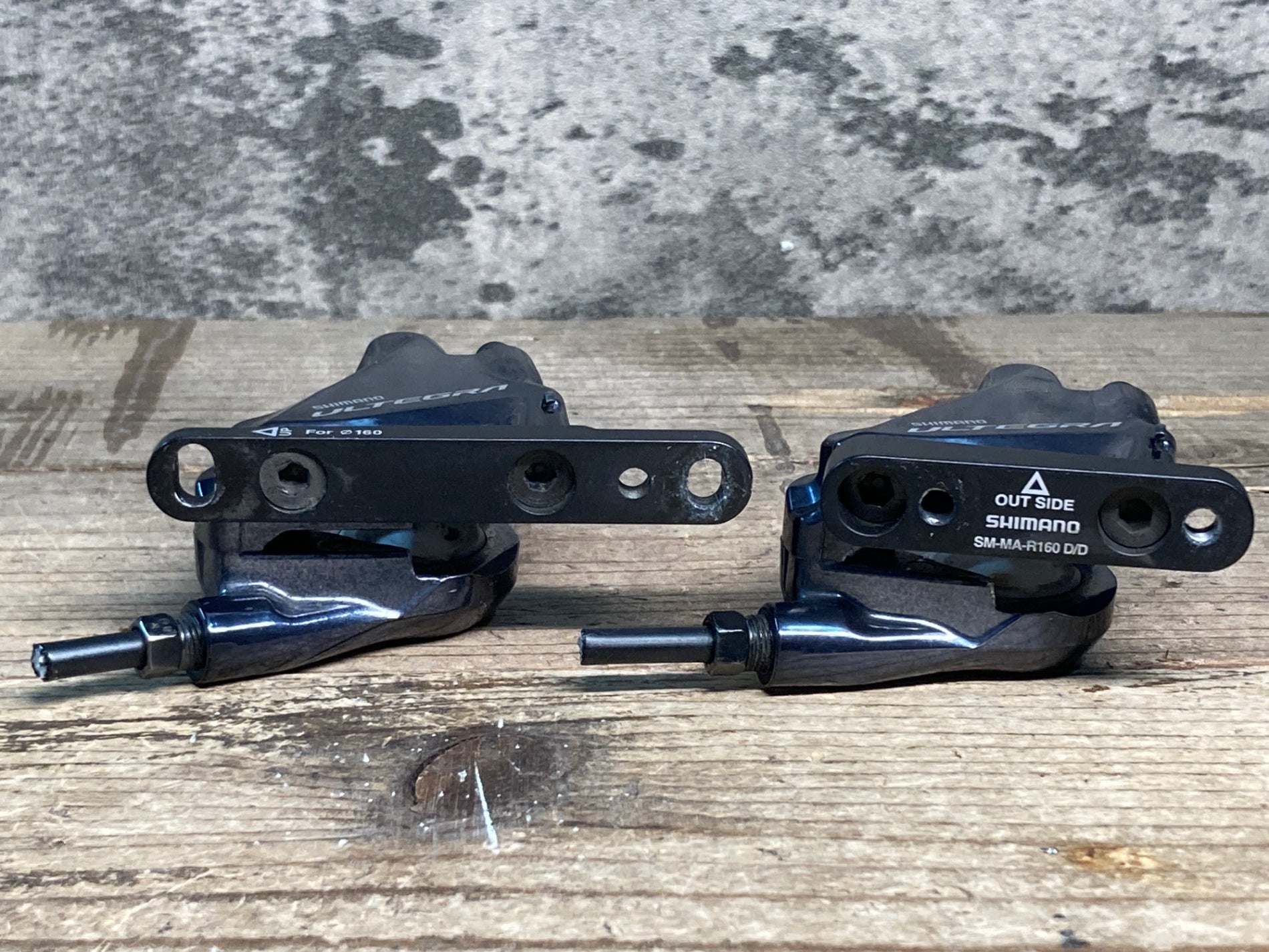 【美品】シマノ　アルテグラ　BR-R8070 前後セット シマノ アルテグラ BR-R8070 油圧ディスクブレーキキャリパー 前後