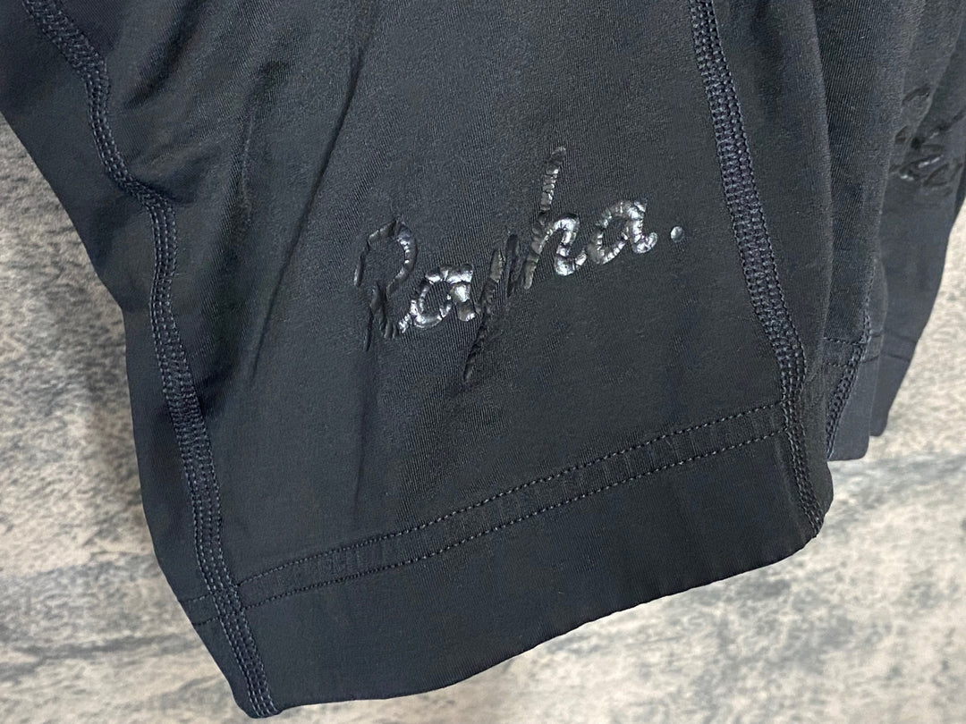 JJ534 ラファ Rapha CLASSIC BIB SHORTS Ⅱ ビブショーツ 黒 S ロゴプリント割れあり