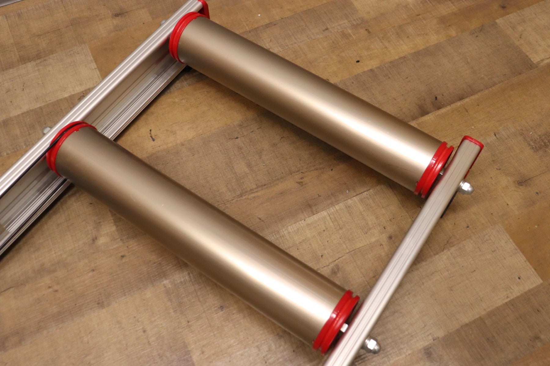 minoura ミノウラ R700 LiveRoll 3本ローラー Amazon | MINOURA(ミノウラ) R700 LiveRoll 3本ローラー チタンカラー