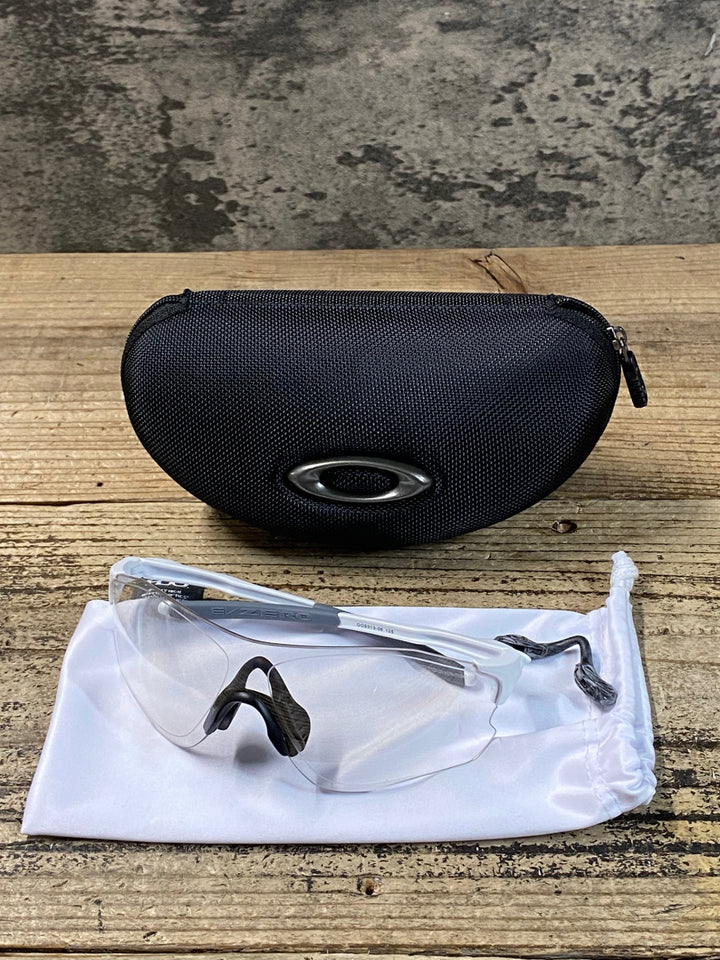 JW566 オークリー OAKLEY EVZERO PATH AF サングラス 調光レンズ 白