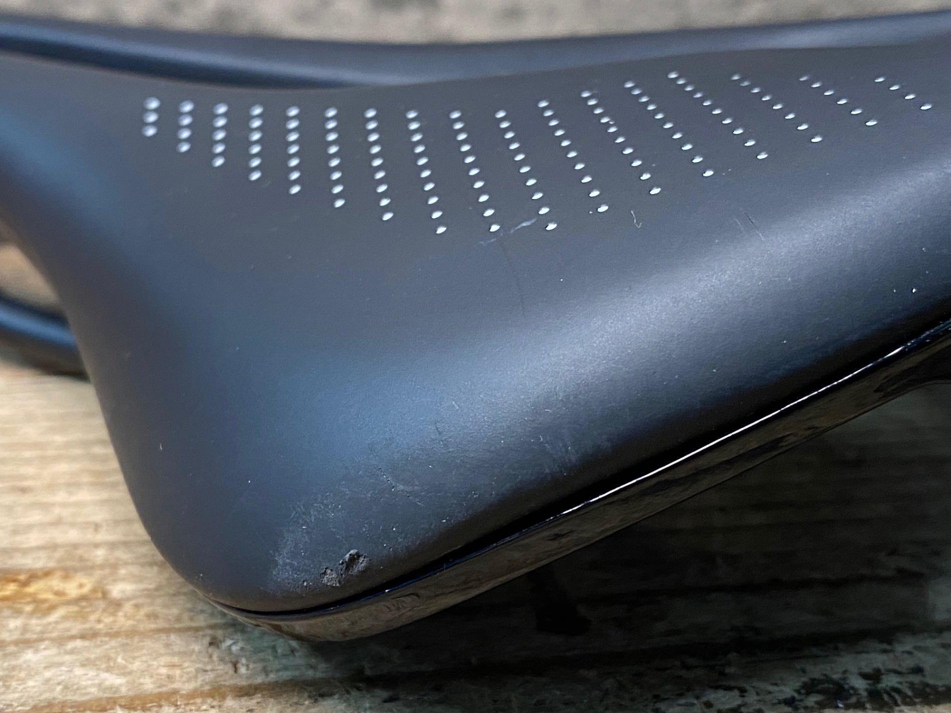 JN861 スペシャライズド SPECIALIZED POWER EXPERT サドル 黒 155mm